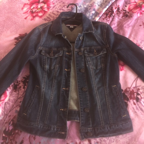 Tommy Hilfiger Medium Wash Denim Jacket - Picture 5 of 9